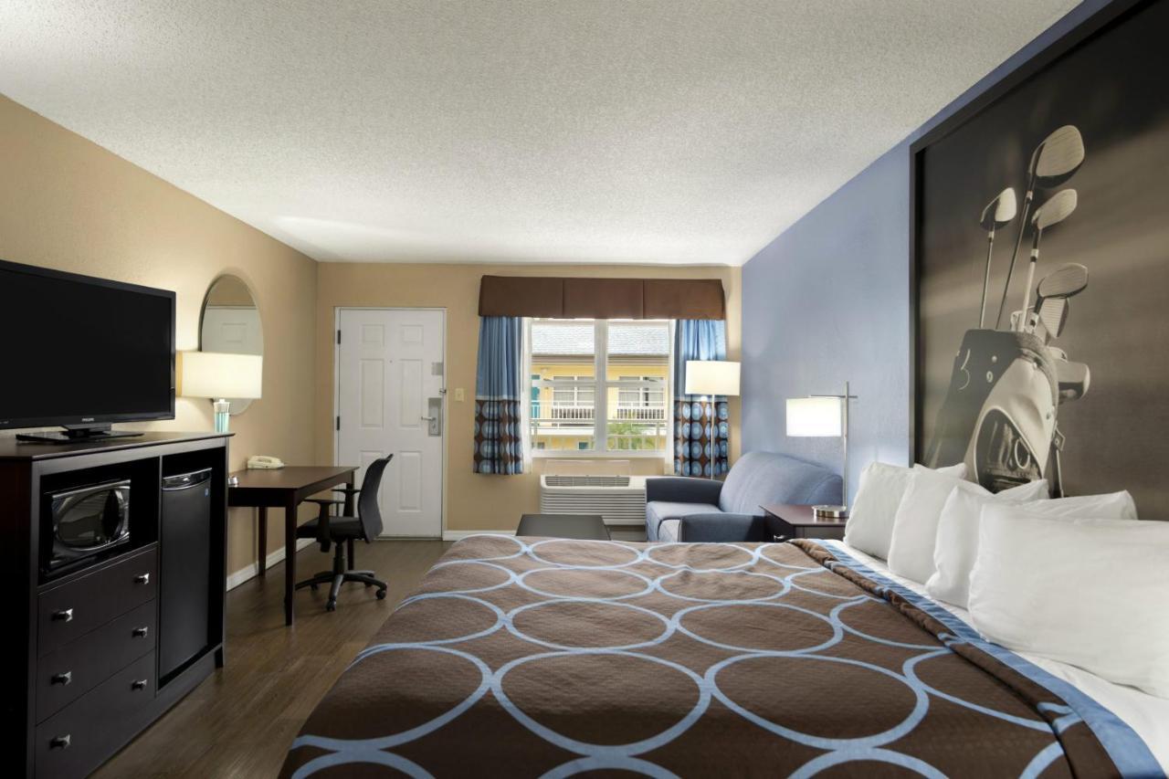 Super 8 By Wyndham Prairie Du Chien Hotel Екстериор снимка